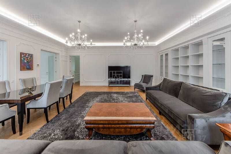 4-комнатная квартира, 250 м² — фотография 3