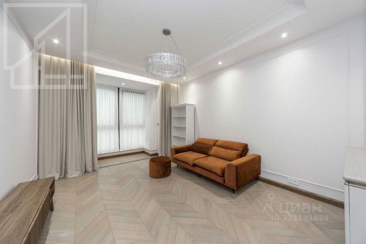 3-комнатная квартира, 131 м² — фотография 2
