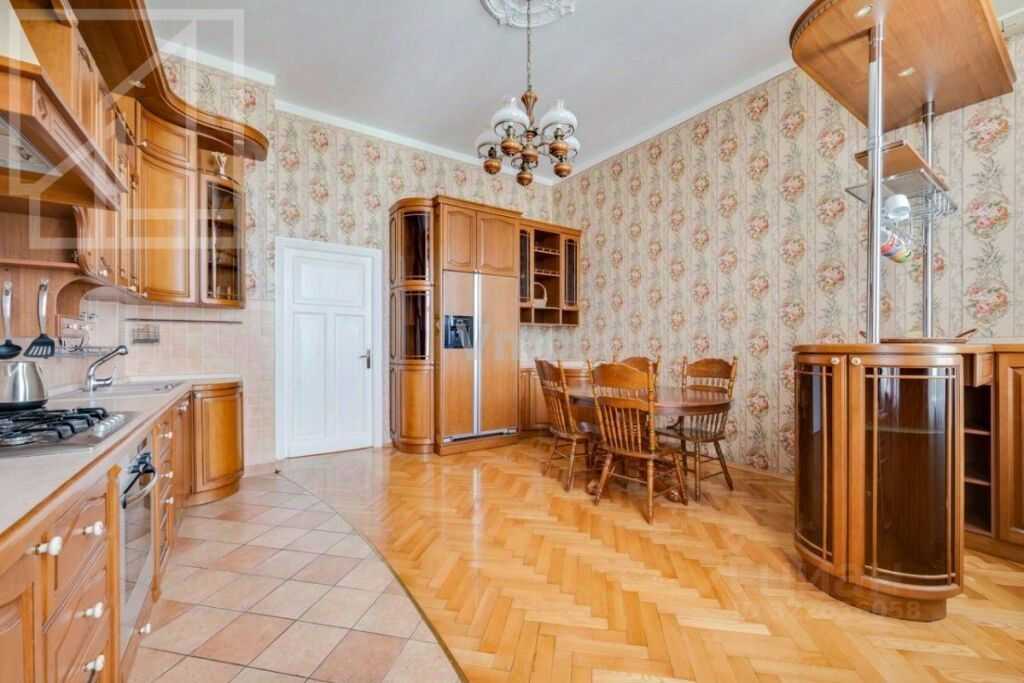 5-комнатная квартира, 190 м² — фотография 2