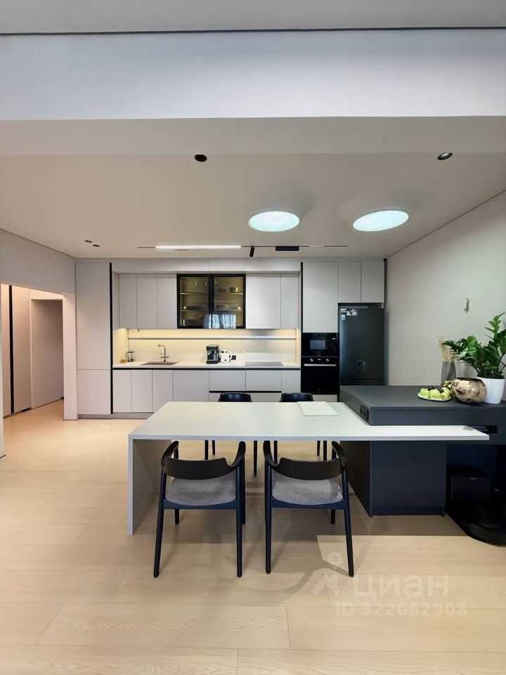 4-комнатная квартира, 120 м² — фотография 2
