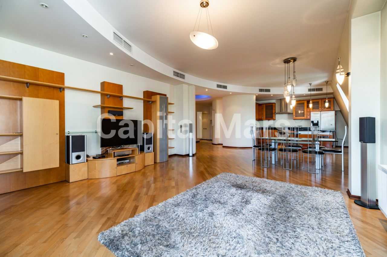 4-комнатная квартира, 154 м²