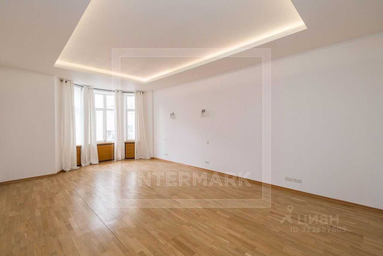 5-комнатная квартира, 220 м² — фотография 3