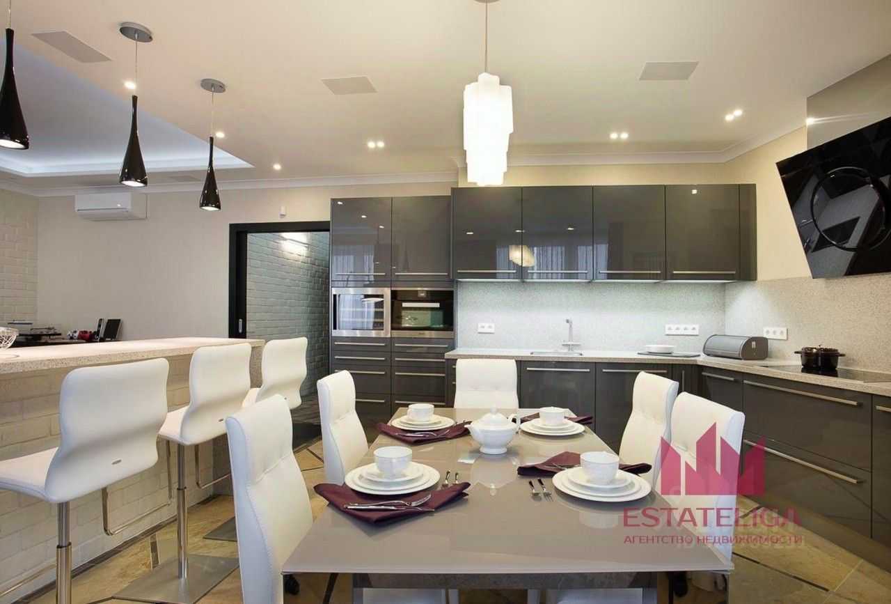 4-комнатная квартира, 118 м² — фотография 2