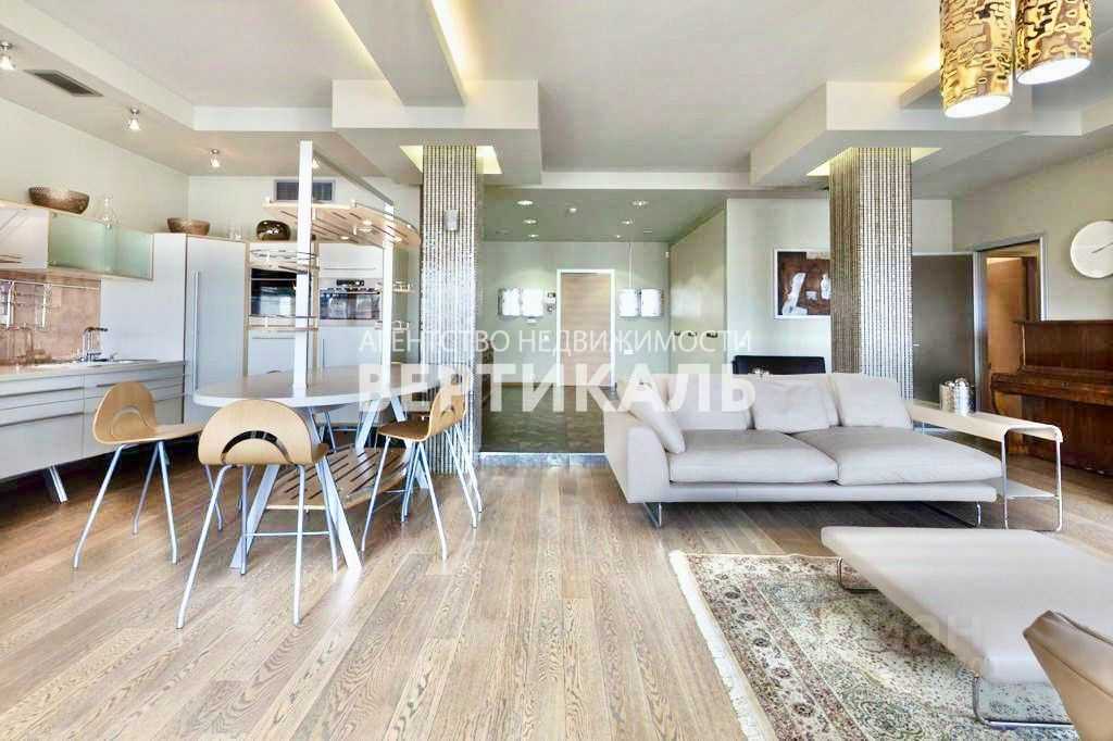 4-комнатная квартира, 178 м² — фотография 2