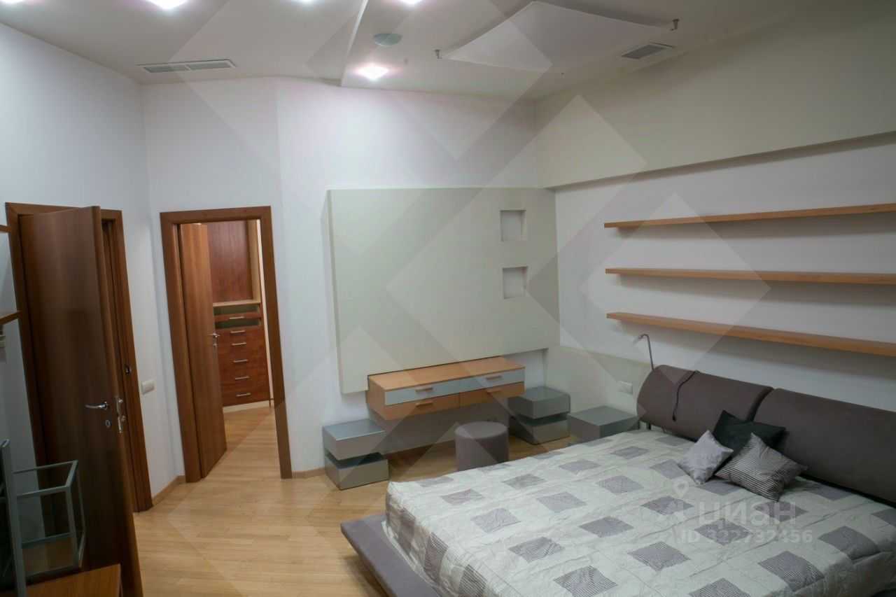 4-комнатная квартира, 180 м² — фотография 3