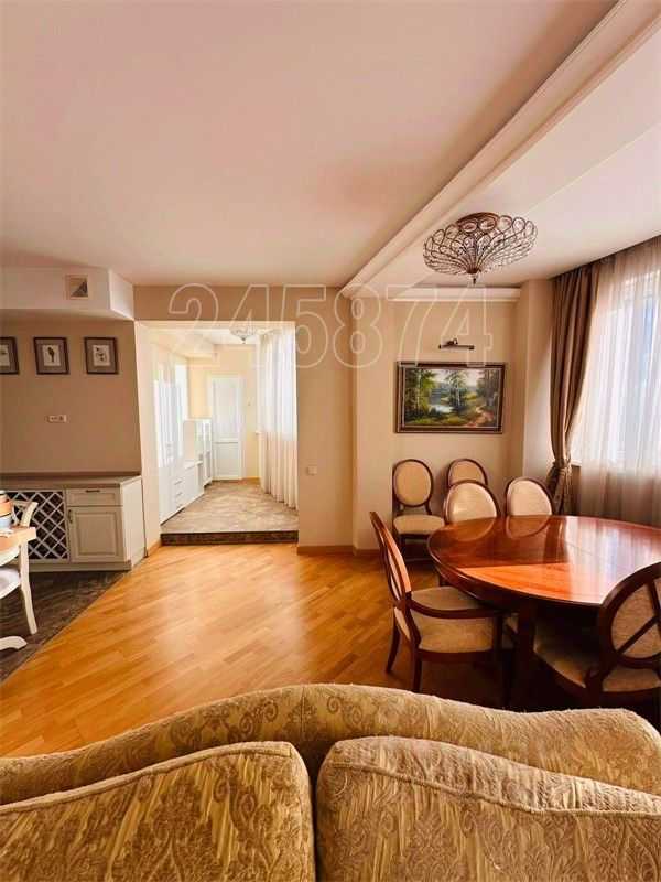 4-комнатная квартира, 152 м² — фотография 2