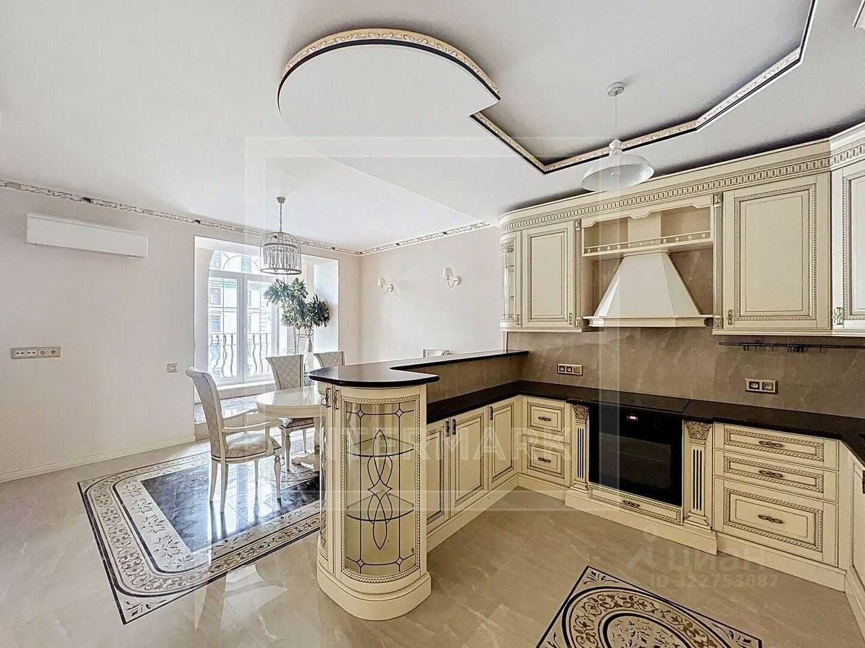 5-комнатная квартира, 211 м² — фотография 3