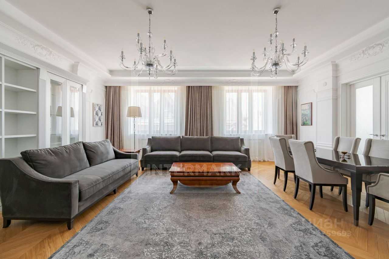 4-комнатная квартира, 250 м²
