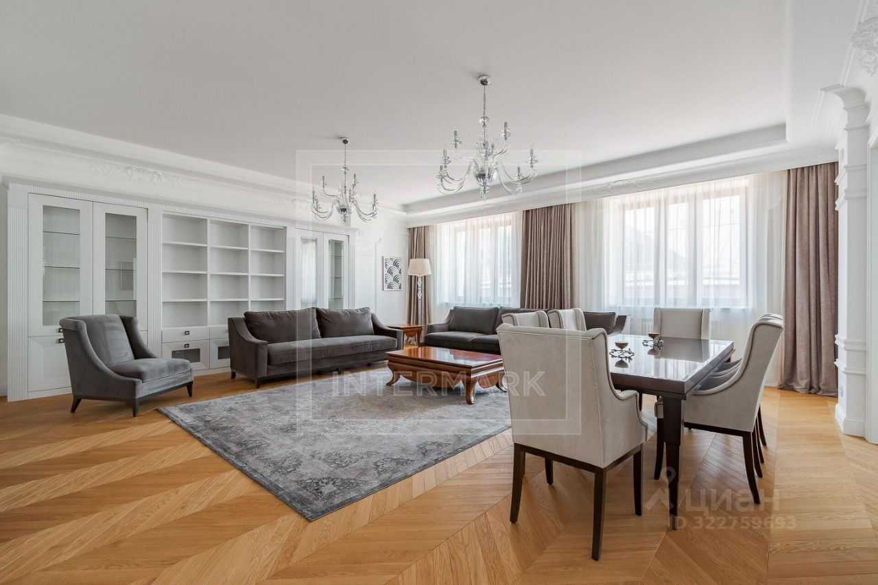 4-комнатная квартира, 250 м² — фотография 2