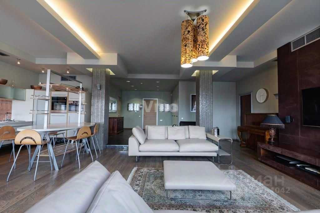 4-комнатная квартира, 180 м² — фотография 2