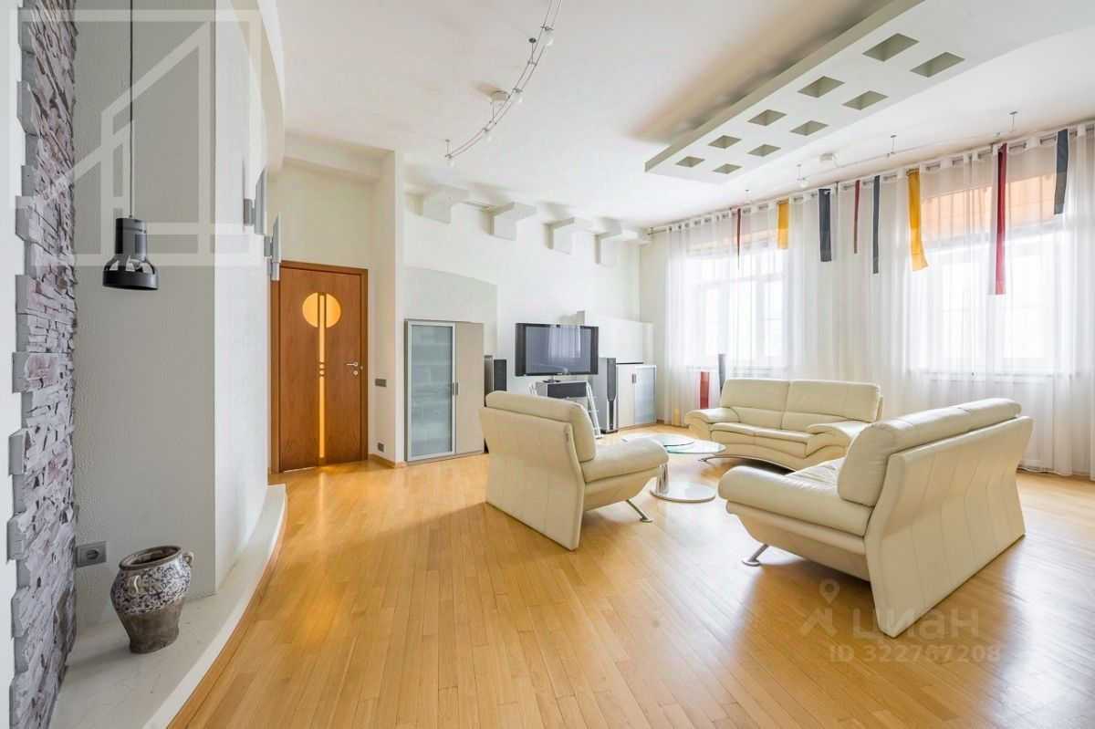 4-комнатная квартира, 195 м² — фотография 3