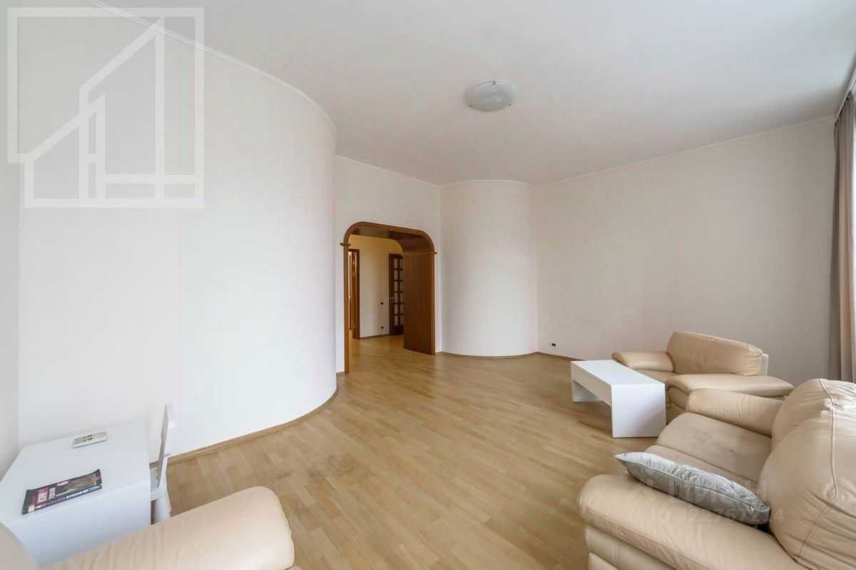 5-комнатная квартира, 190 м² — фотография 2