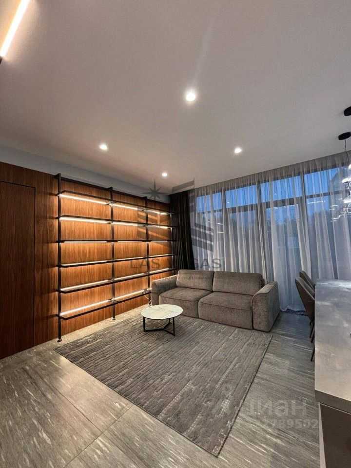 4-комнатная квартира, 130 м² — фотография 2