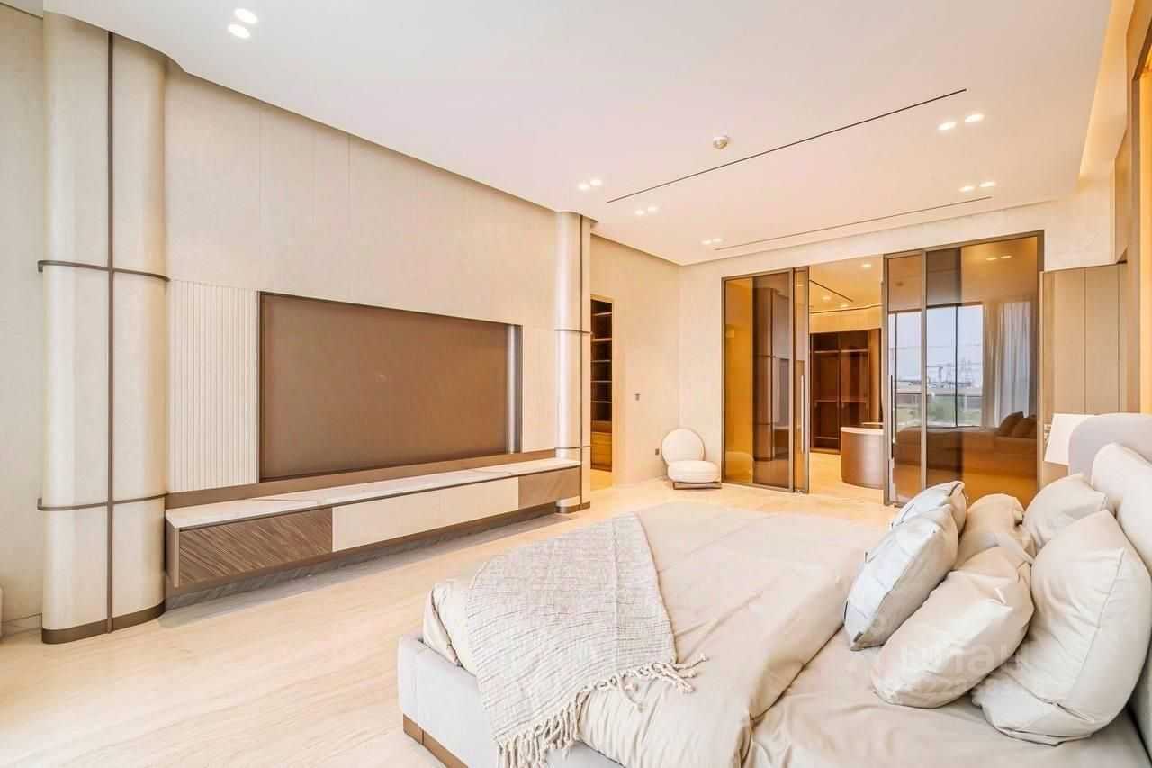 5-комнатная квартира, 256 м² — фотография 2