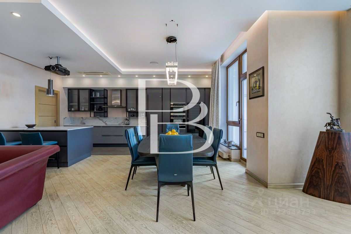 5-комнатная квартира, 234 м² — фотография 3