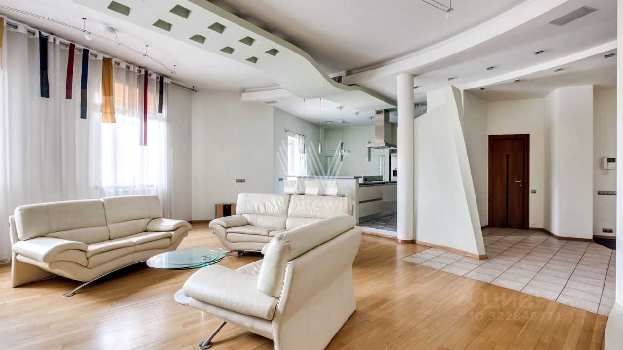 4-комнатная квартира, 180 м² — фотография 2