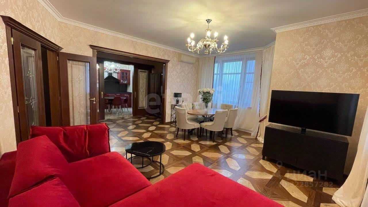4-комнатная квартира, 138 м²