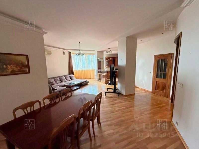 4-комнатная квартира, 124 м² — фотография 2