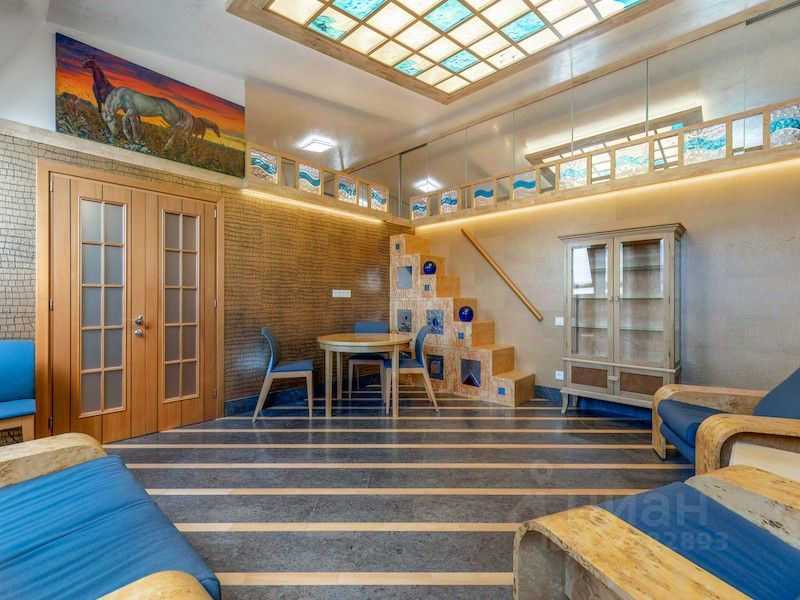 5-комнатная квартира, 140 м²