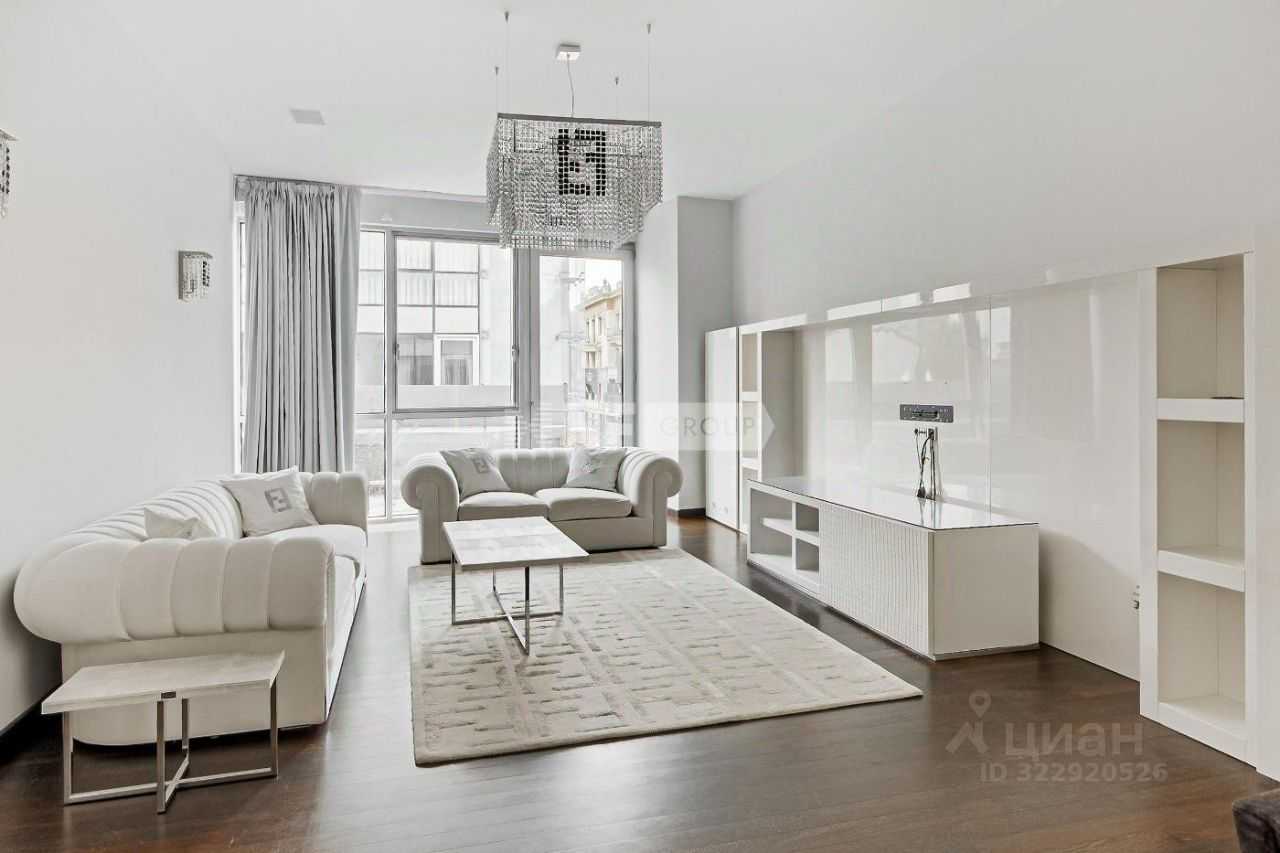 3-комнатная квартира, 200 м²
