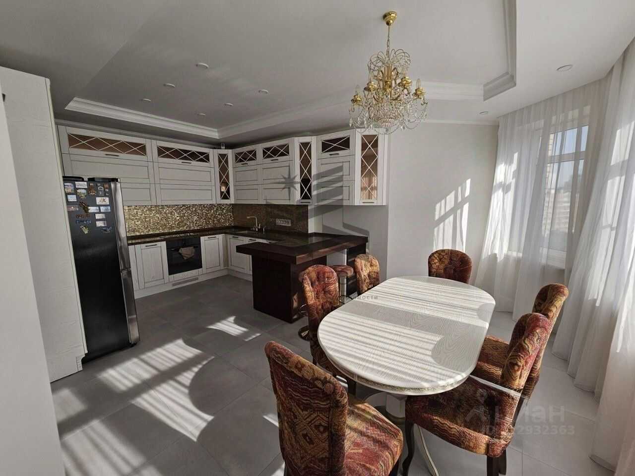 3-комнатная квартира, 140 м² — фотография 2