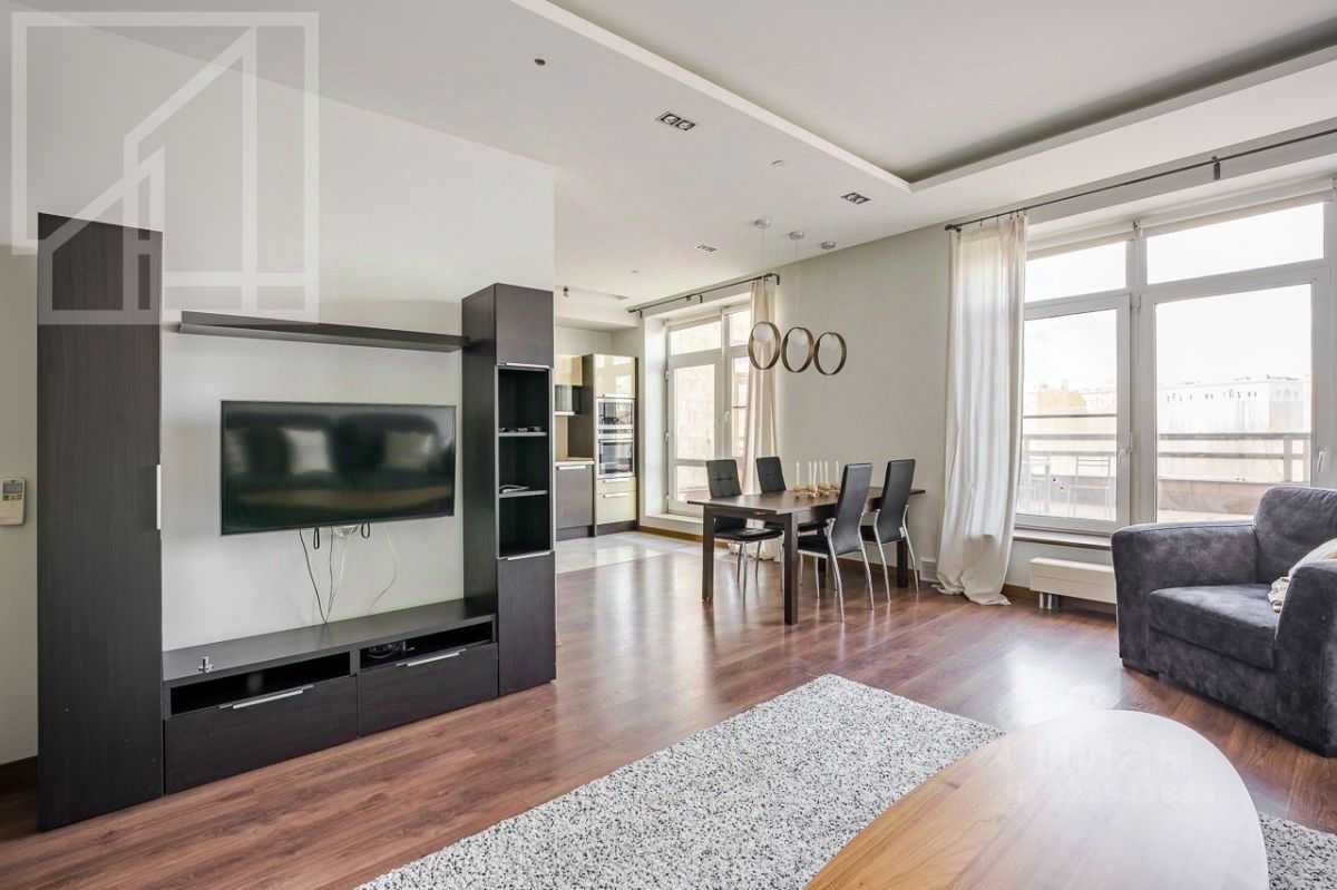 4-комнатная квартира, 132 м²