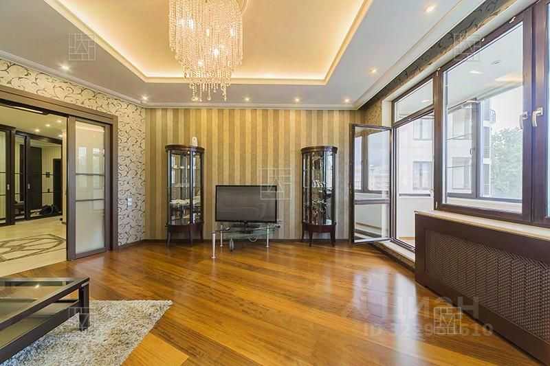 4-комнатная квартира, 155 м² — фотография 3