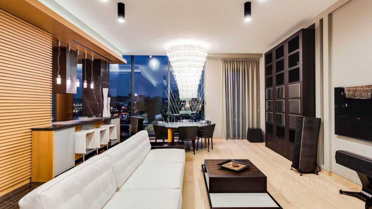 2-комнатная квартира, 122 м² — фотография 2