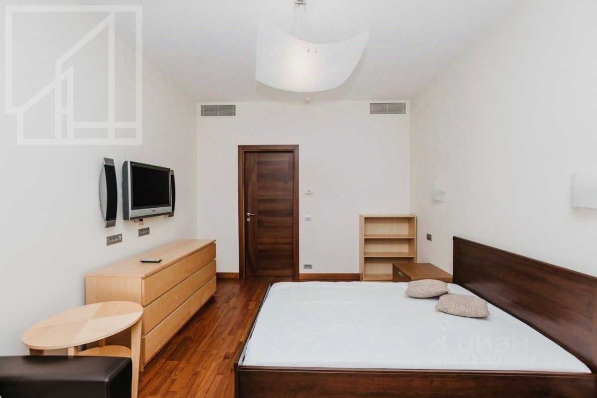 5-комнатная квартира, 221 м² — фотография 2