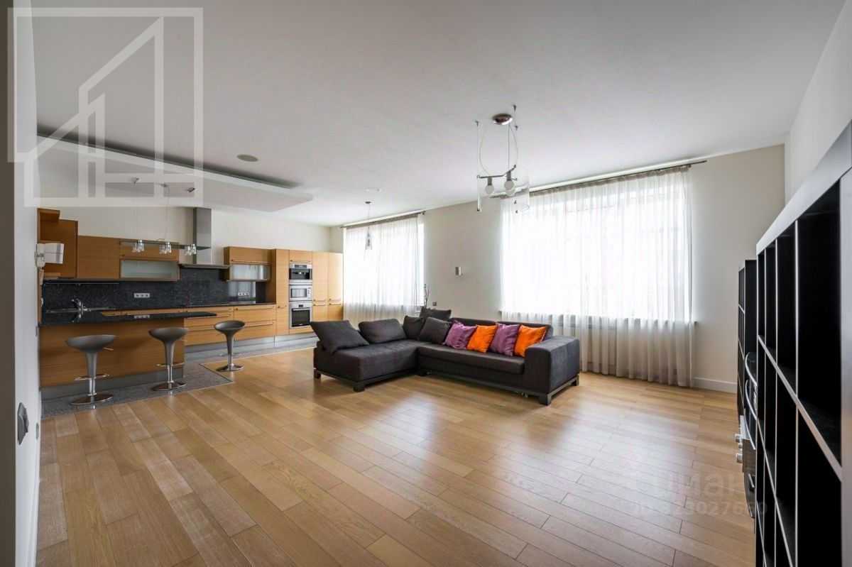 5-комнатная квартира, 204 м²