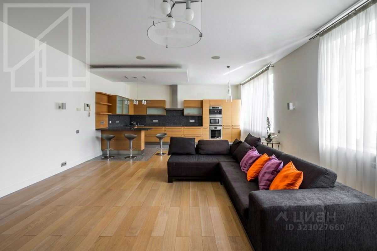 5-комнатная квартира, 204 м² — фотография 2
