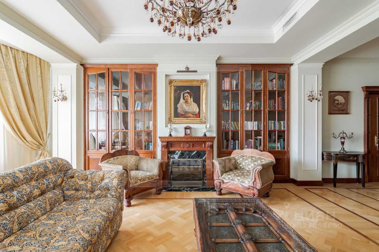 4-комнатная квартира, 242 м² — фотография 3