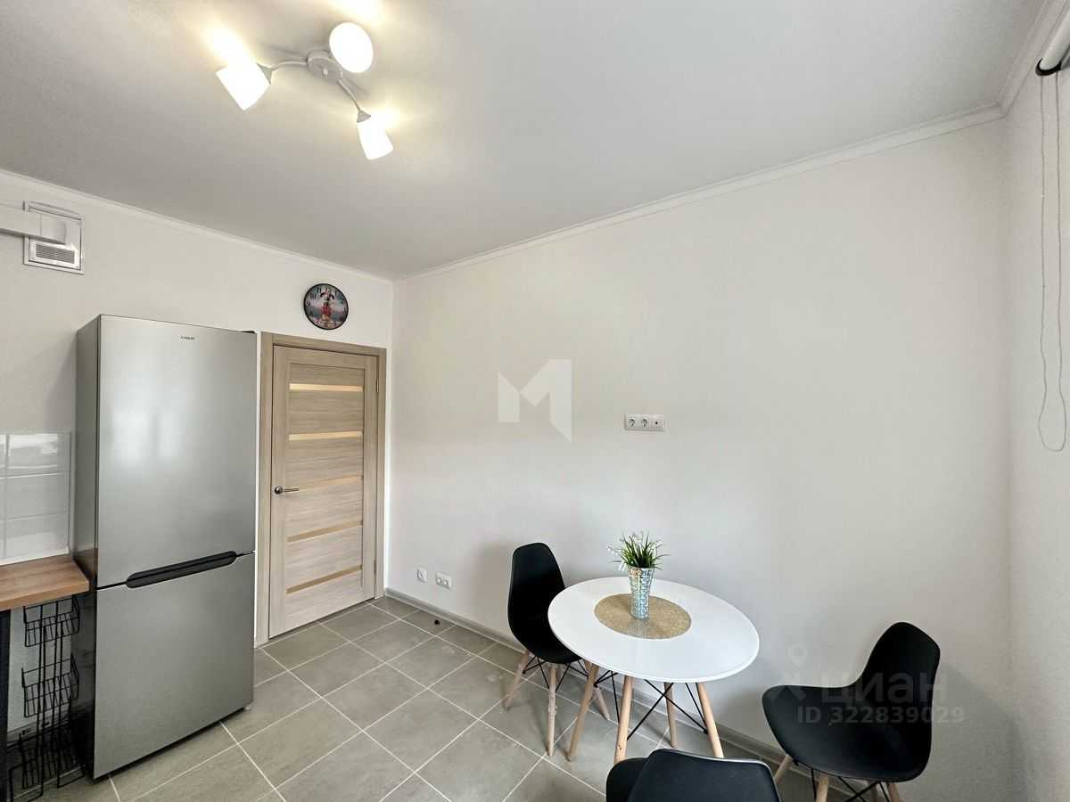 2-комнатная квартира, 57,6 м² — фотография 2