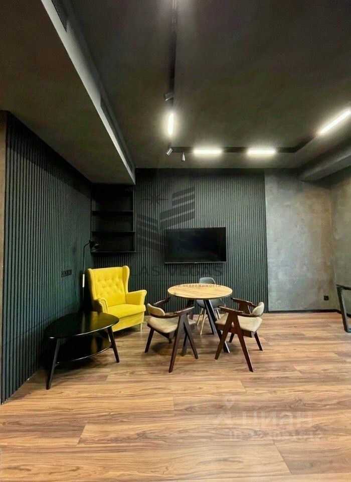 1-комнатная квартира, 53 м² — фотография 2