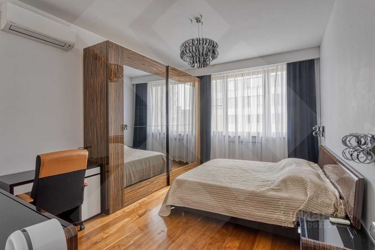 4-комнатная квартира, 157 м²