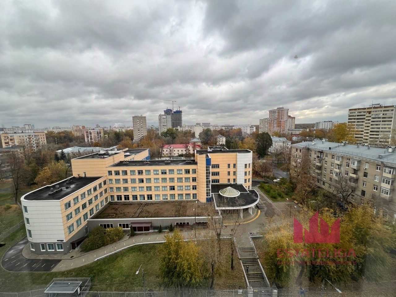 4-комнатная квартира, 106 м² — фотография 3