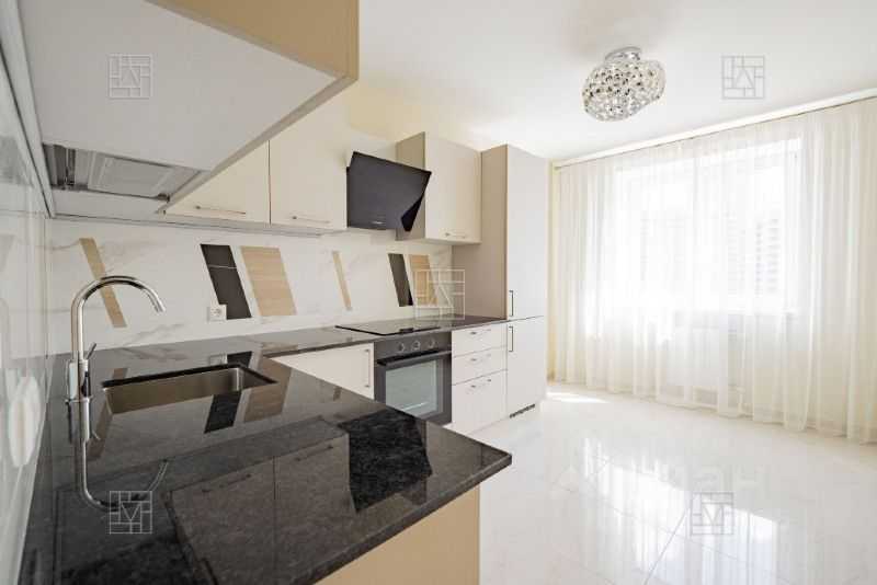 4-комнатная квартира, 145 м²
