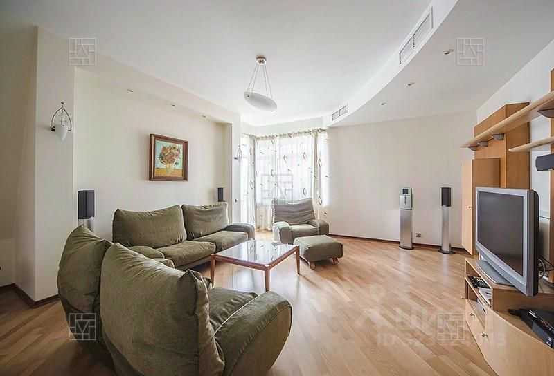 4-комнатная квартира, 162 м²
