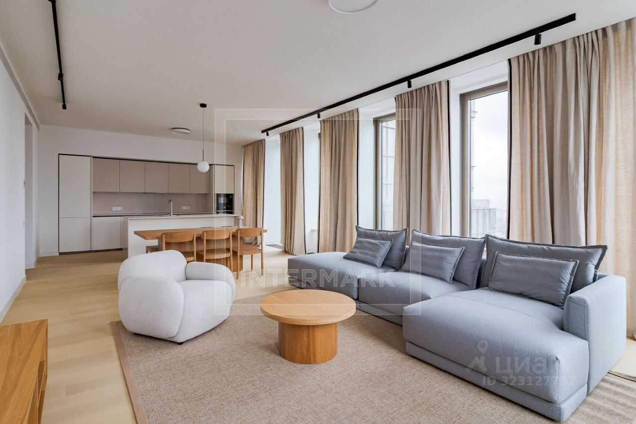 5-комнатная квартира, 190 м²