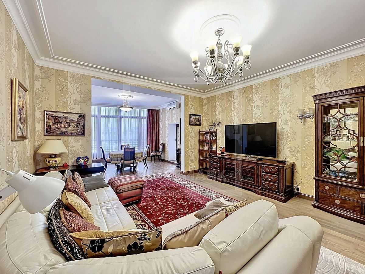2-комнатная квартира, 146 м² — фотография 2