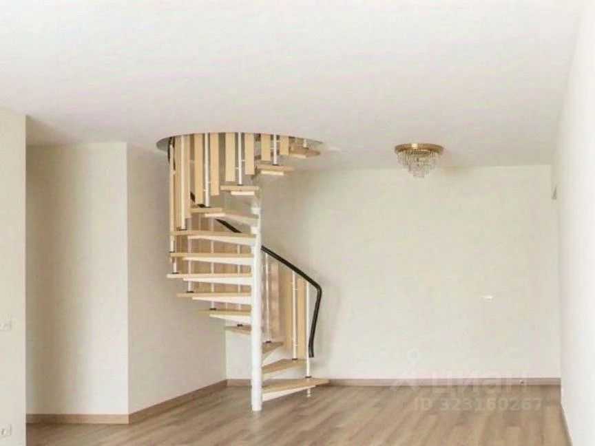 4-комнатная квартира, 140 м² — фотография 3