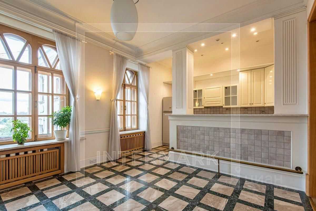 4-комнатная квартира, 155 м² — фотография 2