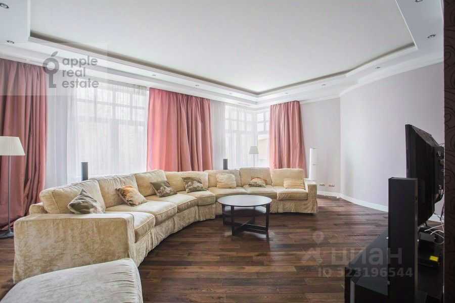 4-комнатная квартира, 210 м²