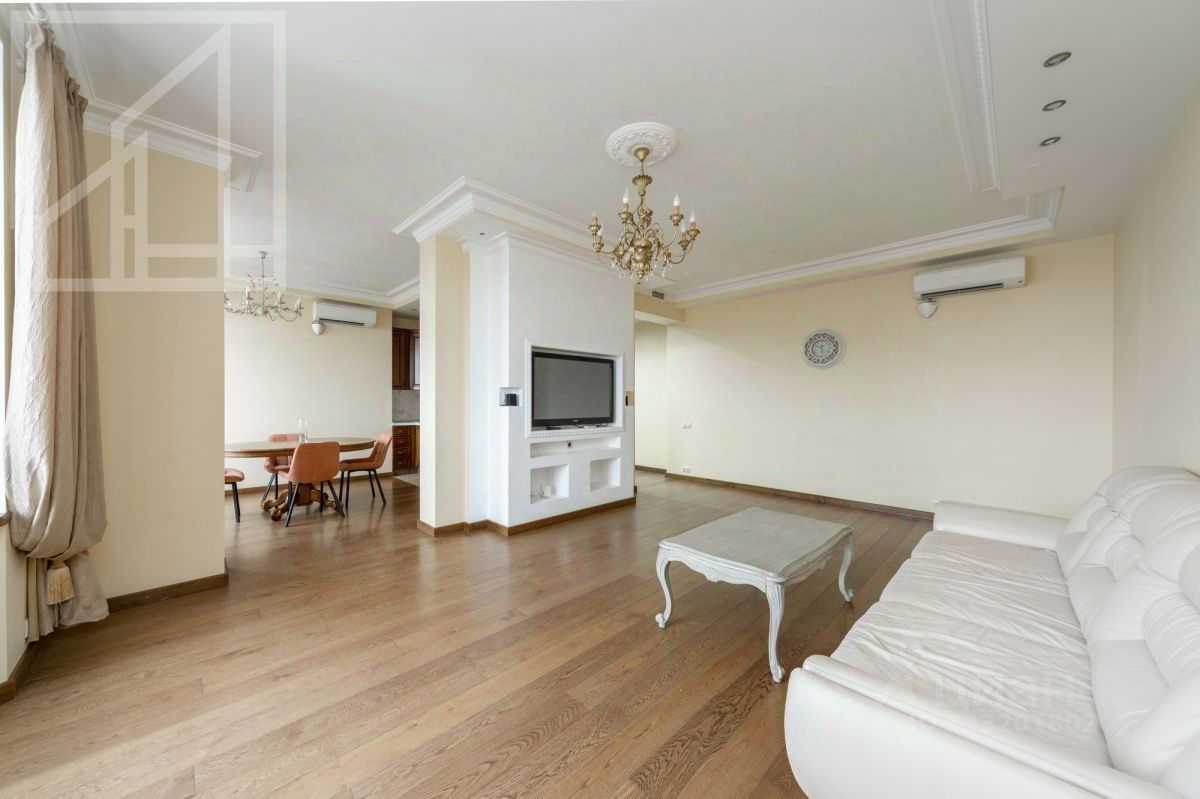 2-комнатная квартира, 107 м² — фотография 3