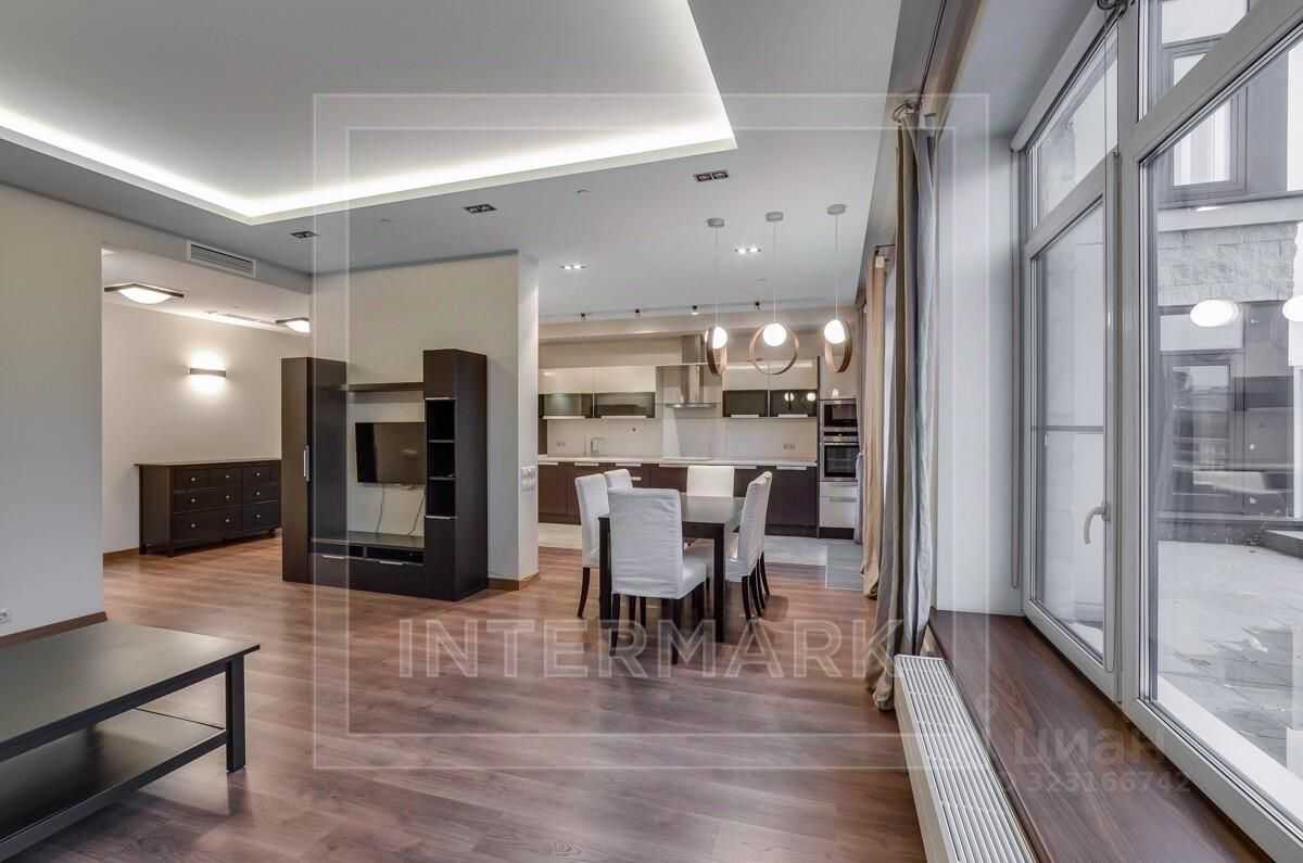 4-комнатная квартира, 150 м²