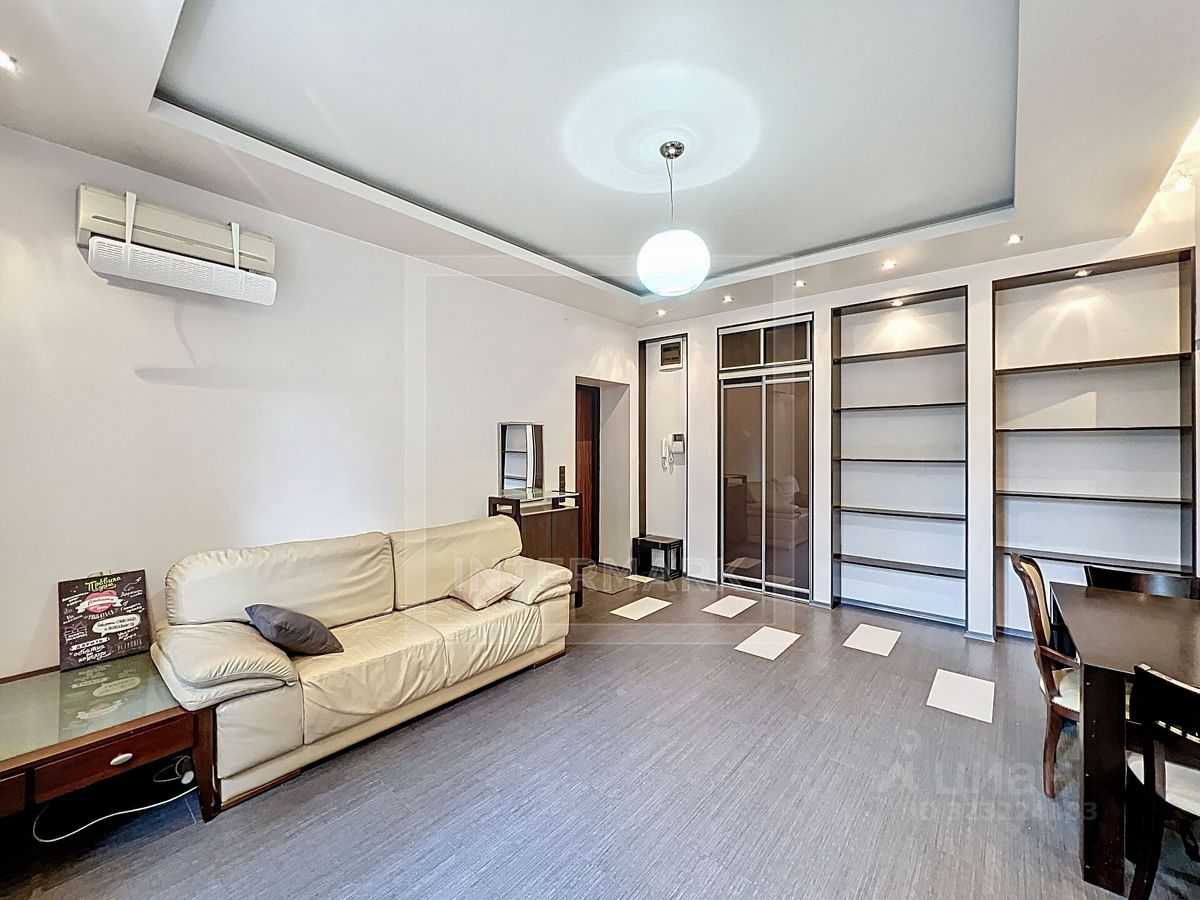 2-комнатная квартира, 60 м² — фотография 2