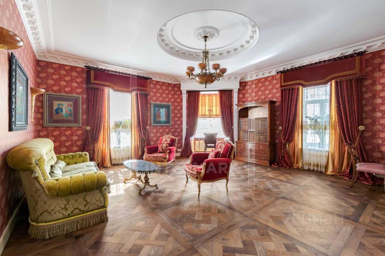 5-комнатная квартира, 175 м²