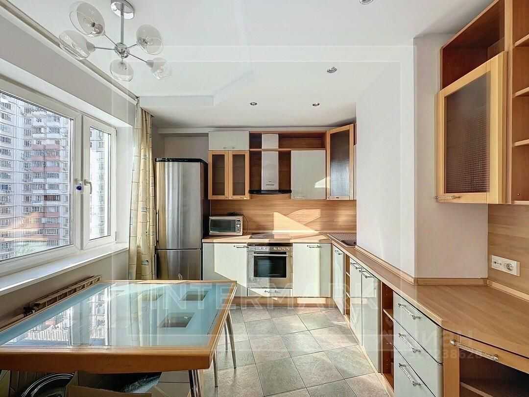 3-комнатная квартира, 76 м² — фотография 2