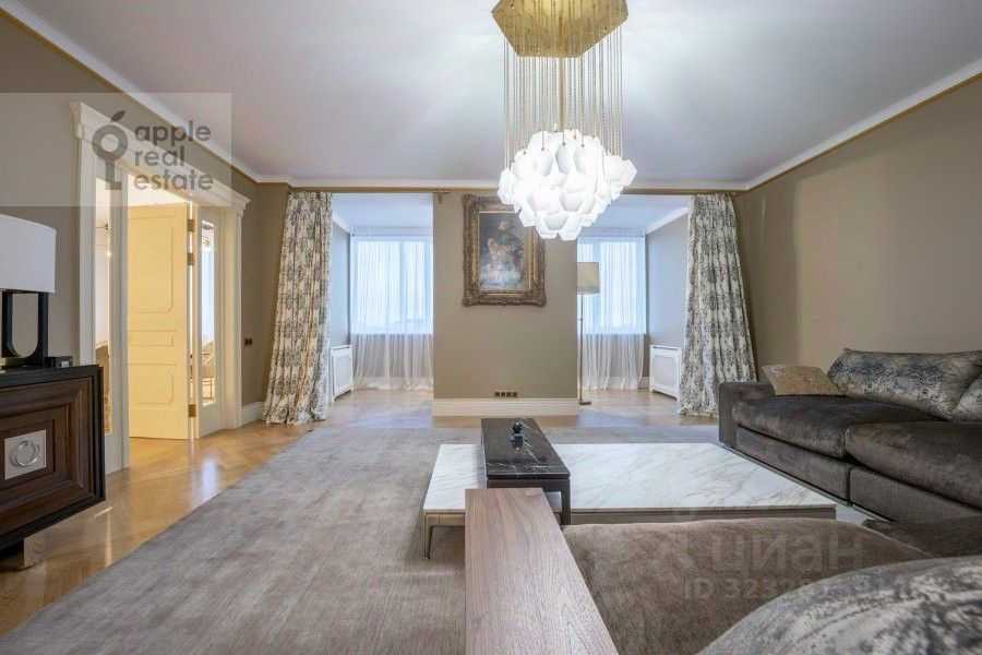 5-комнатная квартира, 230 м²