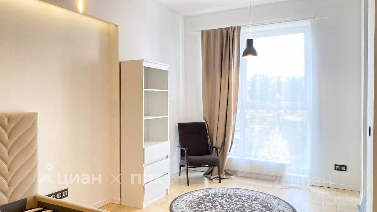 1-комнатная квартира, 66 м² — фотография 2